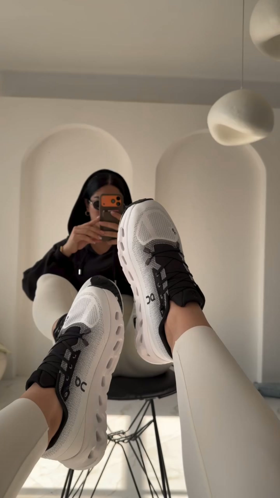 La même paire... pas au même prix!