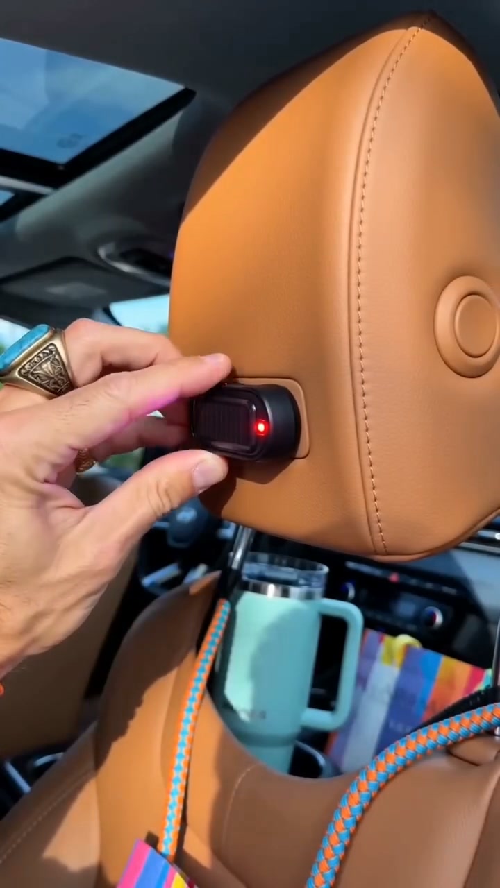 Look Protected 24/7! Solar Fake Car Alarm Light – Auto Light Sensor – Flashing Security LED!
