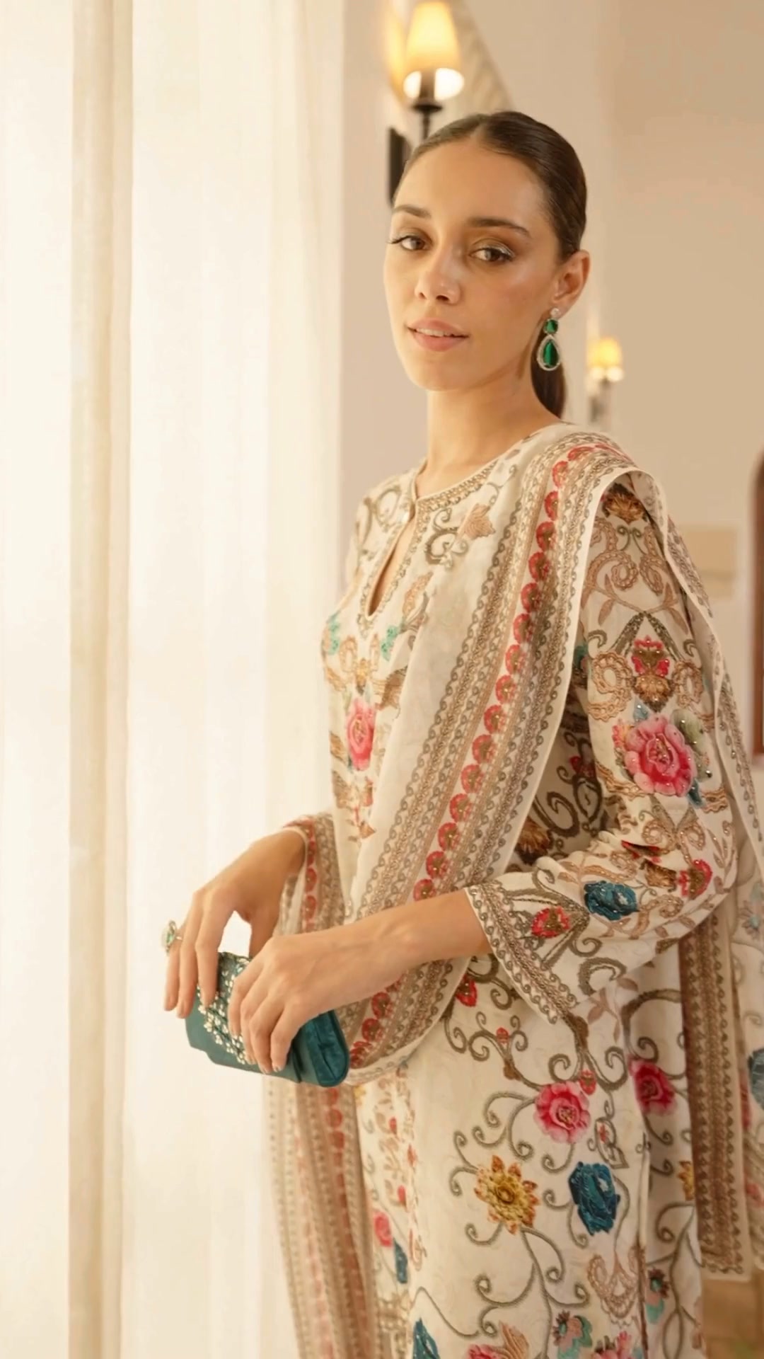 FLAT 40% OFF