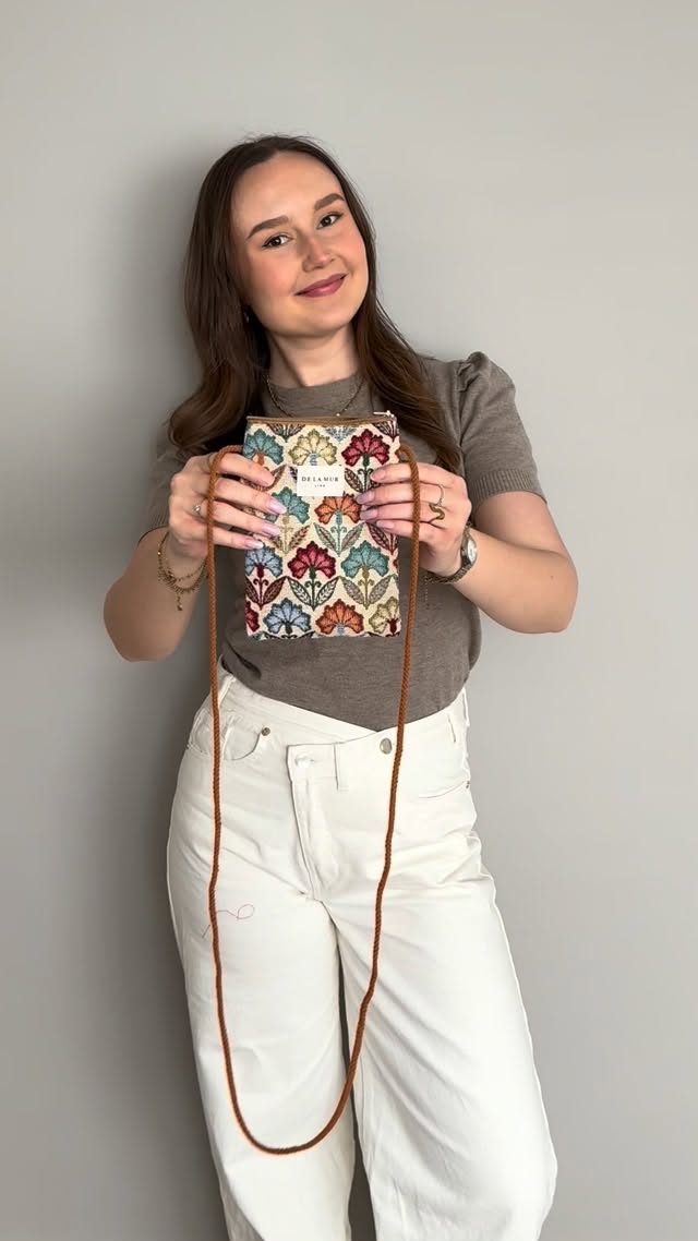 Anúncio de La Luna Bags