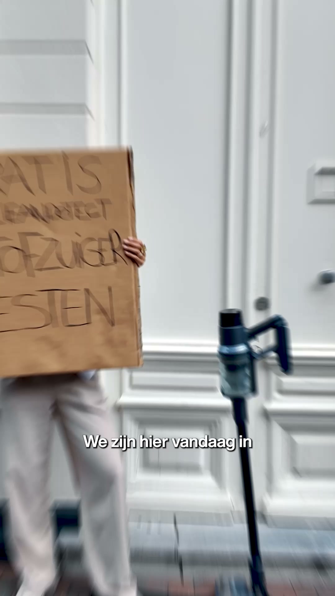 Ik dacht dat m’n vloer schoon was… tot ik dit zag