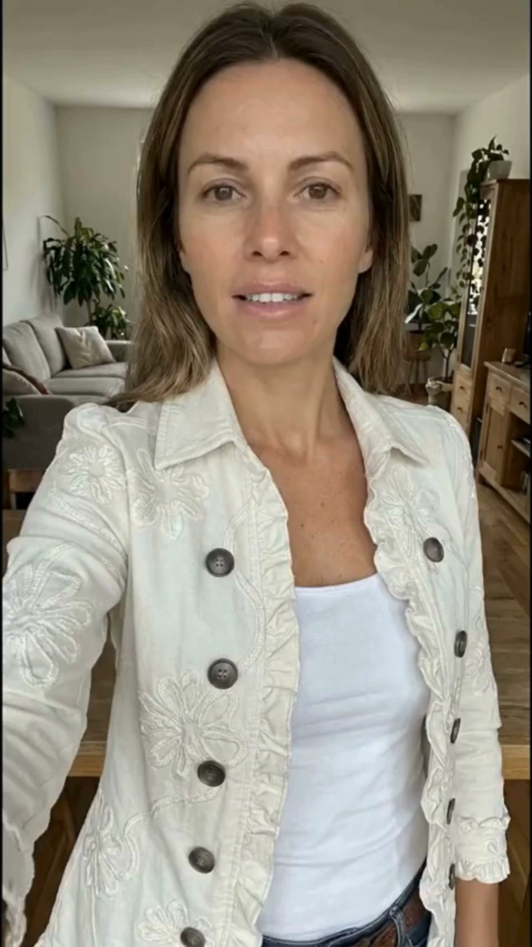 Cierre de tienda: chaqueta blanca -70%