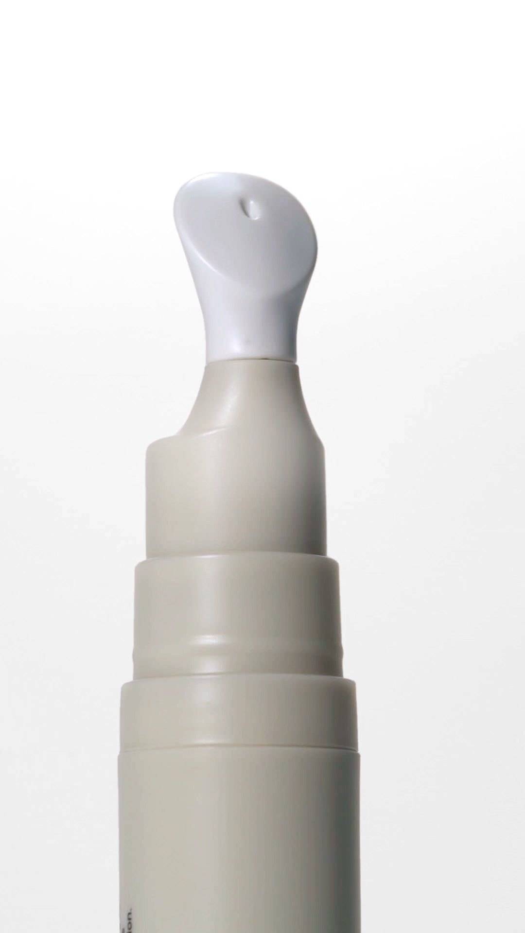Meet NEW AC⁺ Eye Serum