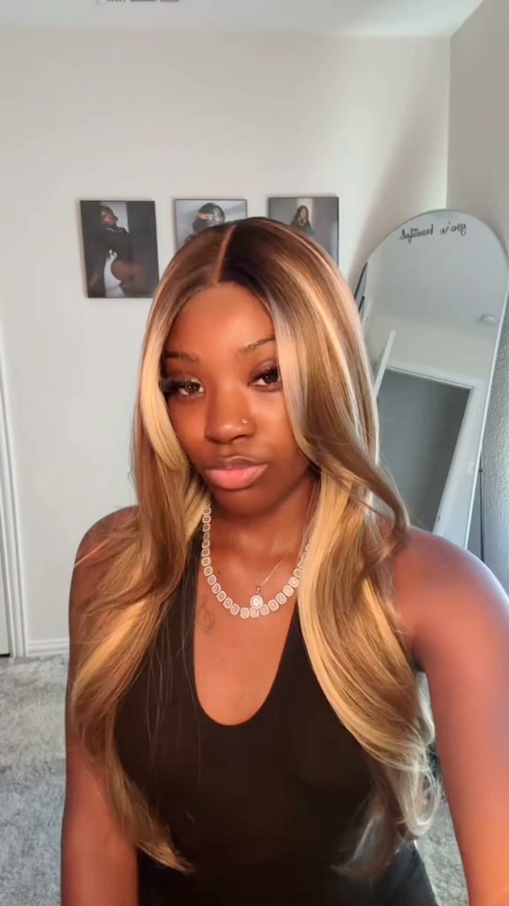 26 Inch Straight Layered Long Lace Front Wigs
