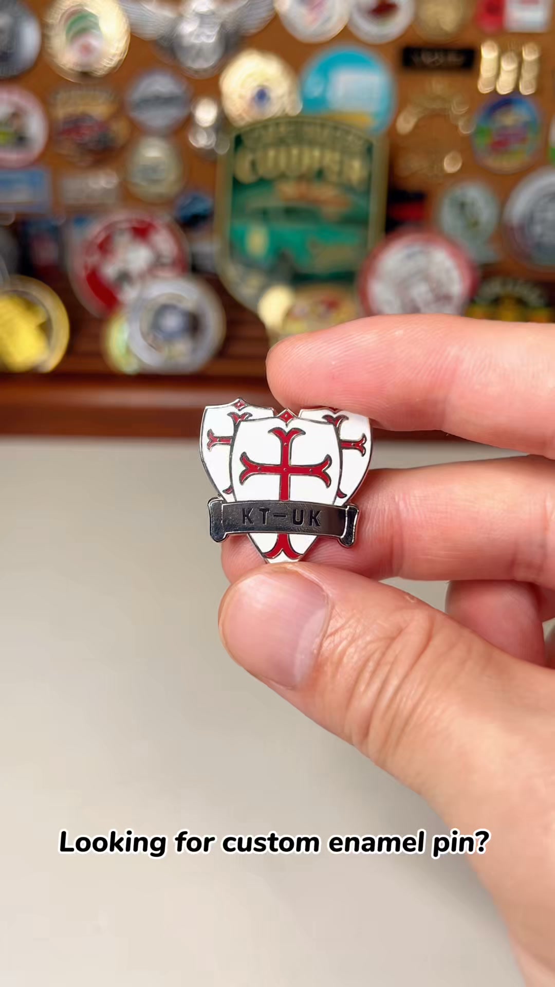 Professional Custom Pins Supplier