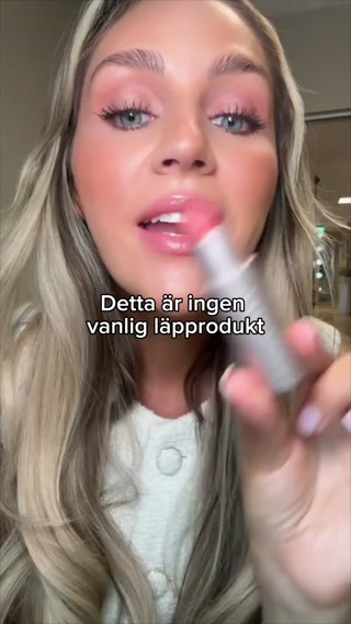 Hudvård och makeup i ett