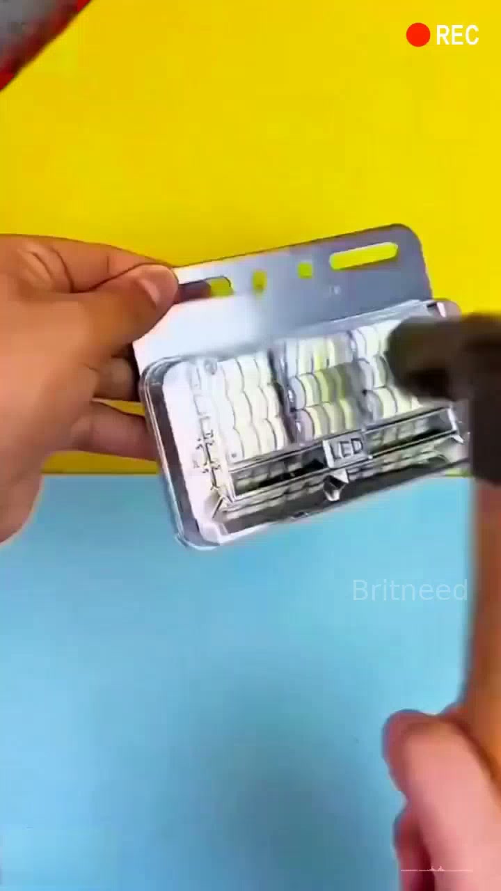 Anúncio de Britneed shop