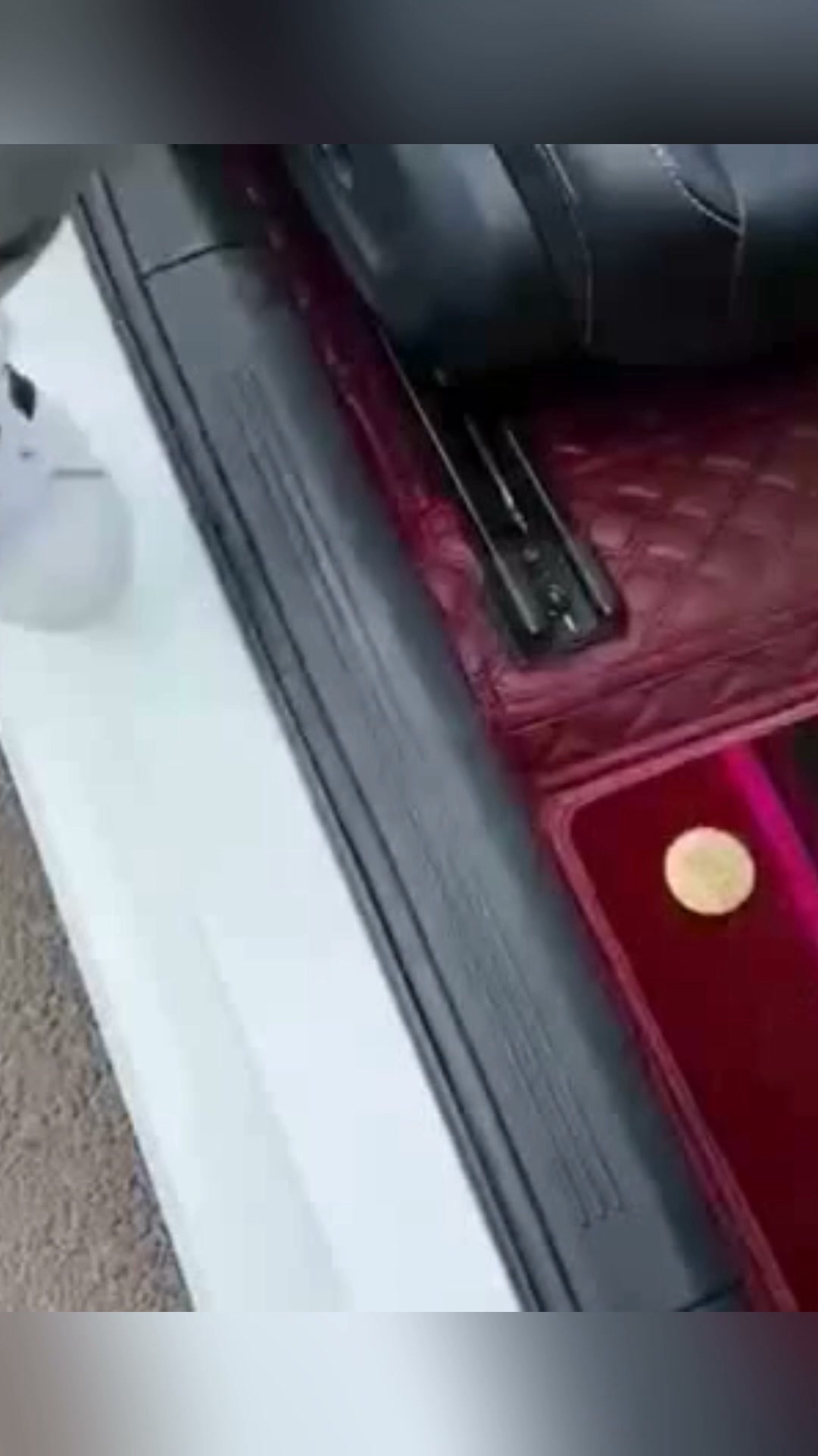 Zderzak łatwo się rysuje