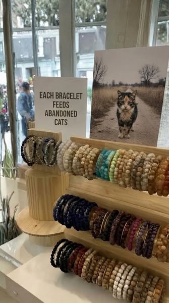 Deltee Paw Bracelet