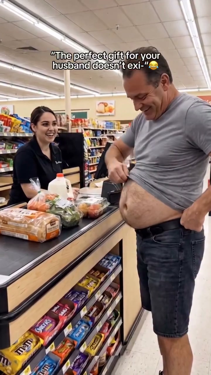 Realistic Beer Belly Fanny Pack – Funny Hidden Waist Bag & Gag Gift