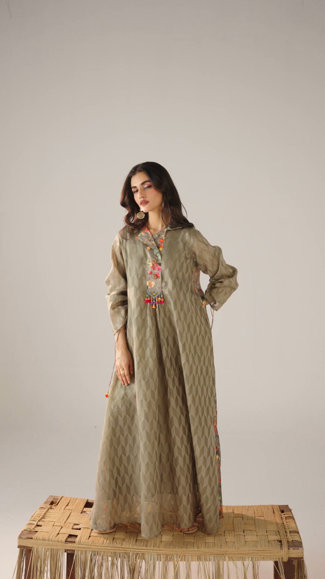 Hand Embroidered Brochette Set