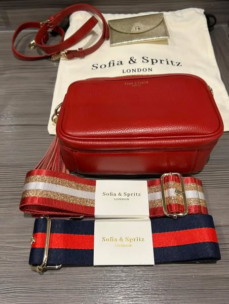 3 FREE STRAPS + KEYRING WORTH £65