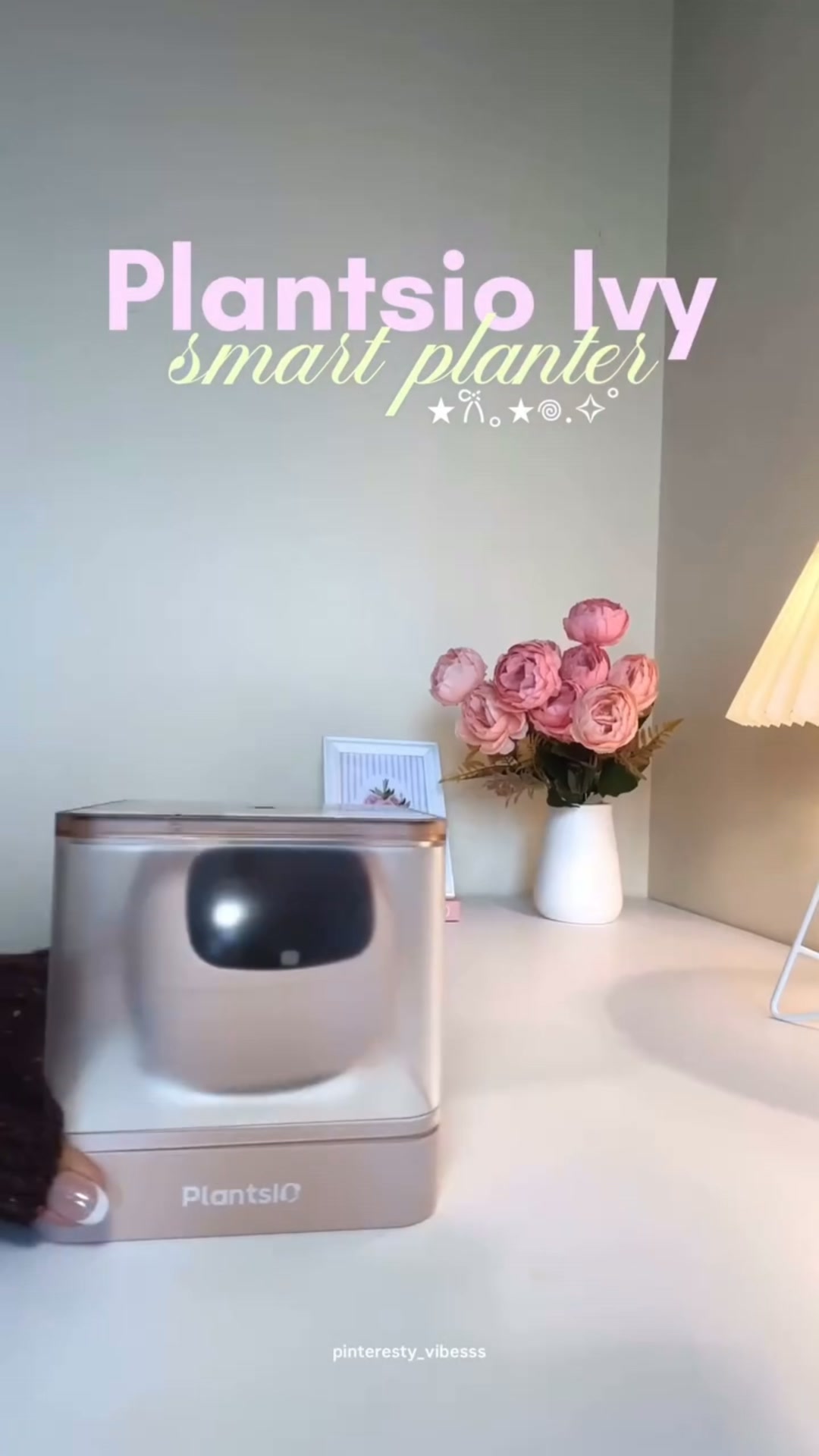 PlantsIO Ivy – Smart & Interactive Planter