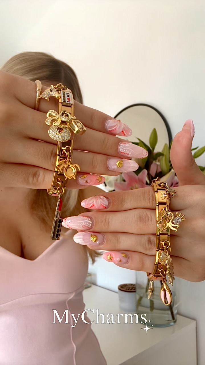 Anúncio de MyCharms